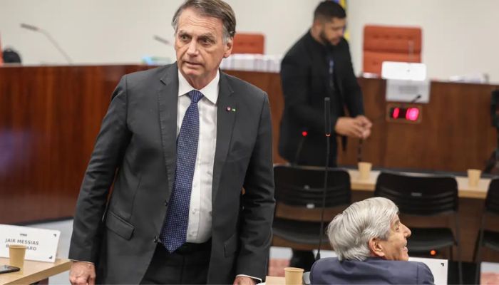 © Valter Campanato/Agência Brasil PGR pede condenação de Bolsonaro e mais 7 réus por golpe de Estado